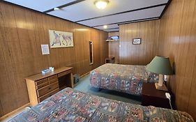 Black Cat Guest Ranch